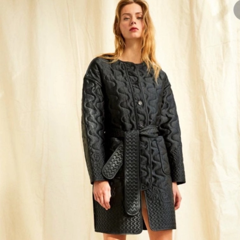 New Aritzia Le Fou quilted oversized black glossy wavy cocoon coat jacket